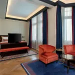 Lume Boutique Hotel, Autograph Collection מלון 4*
